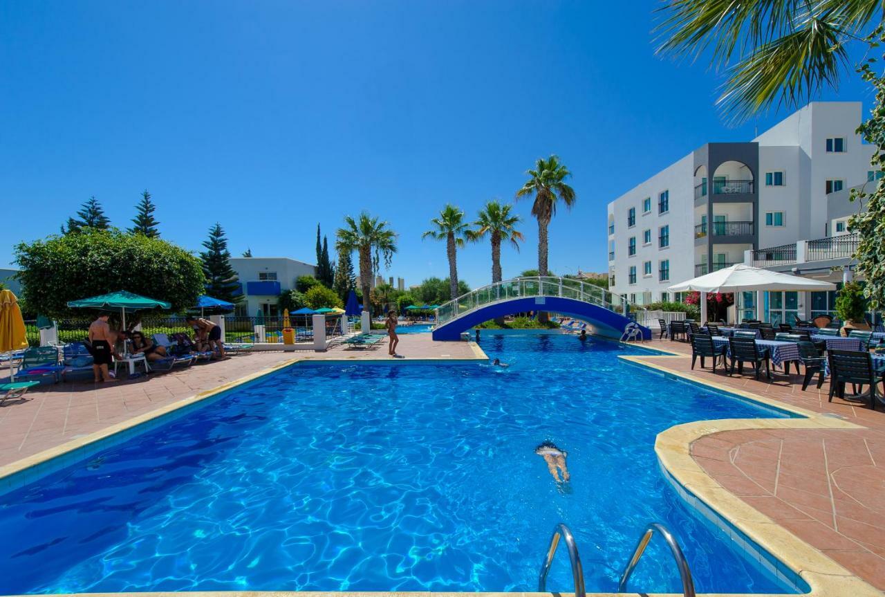 Paramount Hotel Apartments Protaras Exterior foto